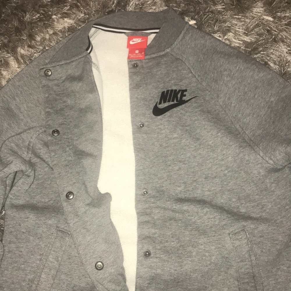 Jacket - Picture 4 of 4